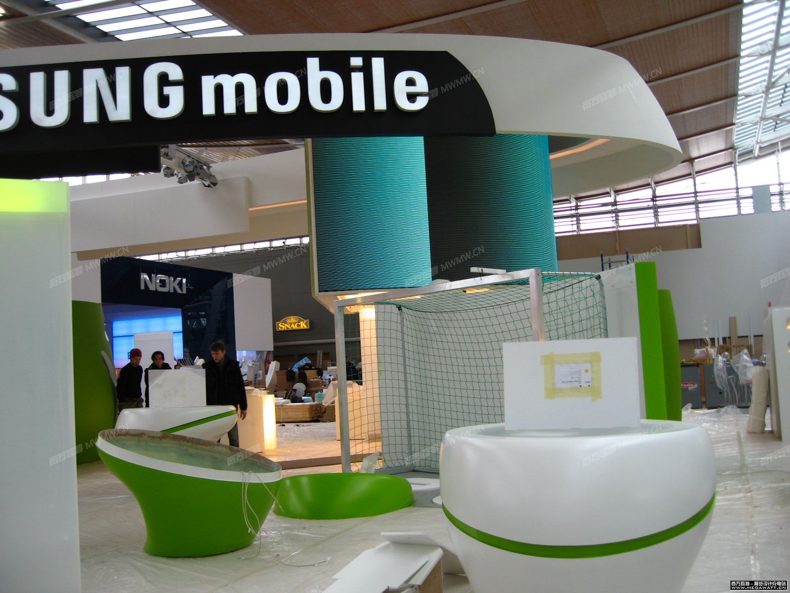 26hall-  move in  -2006 cebit 2.JPG